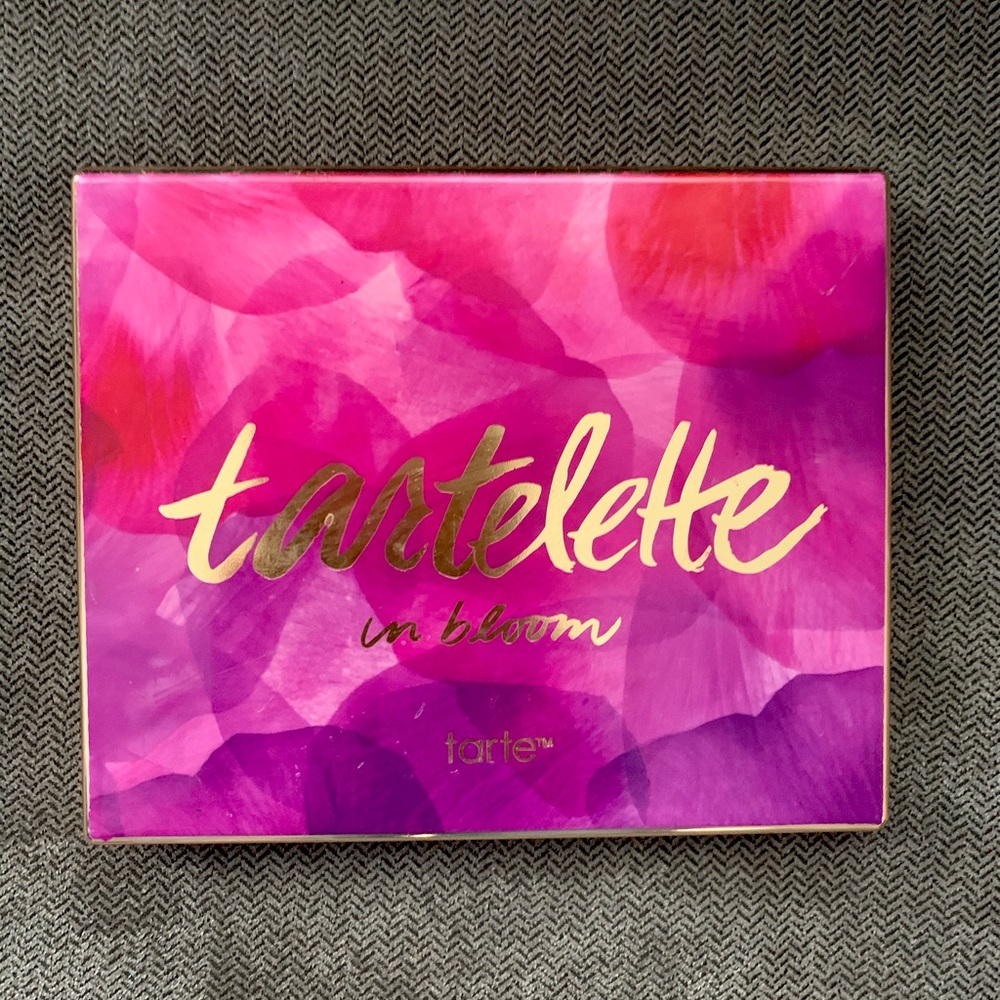 SOLD! Tarte Tartelette in Bloom Eyeshadow palette
